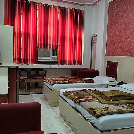 Hotel Yatri International Neu-Delhi Exterior foto
