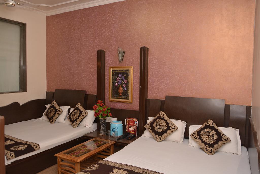 Hotel Yatri International Neu-Delhi Exterior foto