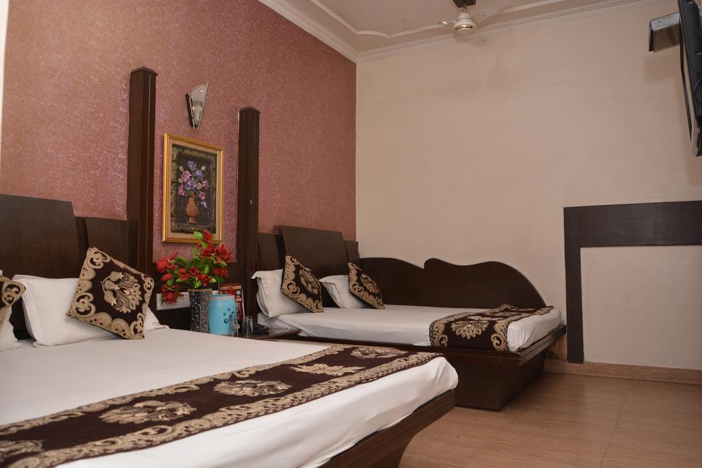 Hotel Yatri International Neu-Delhi Exterior foto
