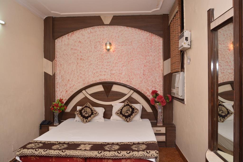 Hotel Yatri International Neu-Delhi Exterior foto
