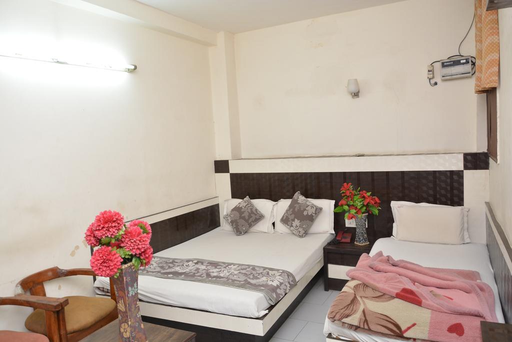 Hotel Yatri International Neu-Delhi Exterior foto