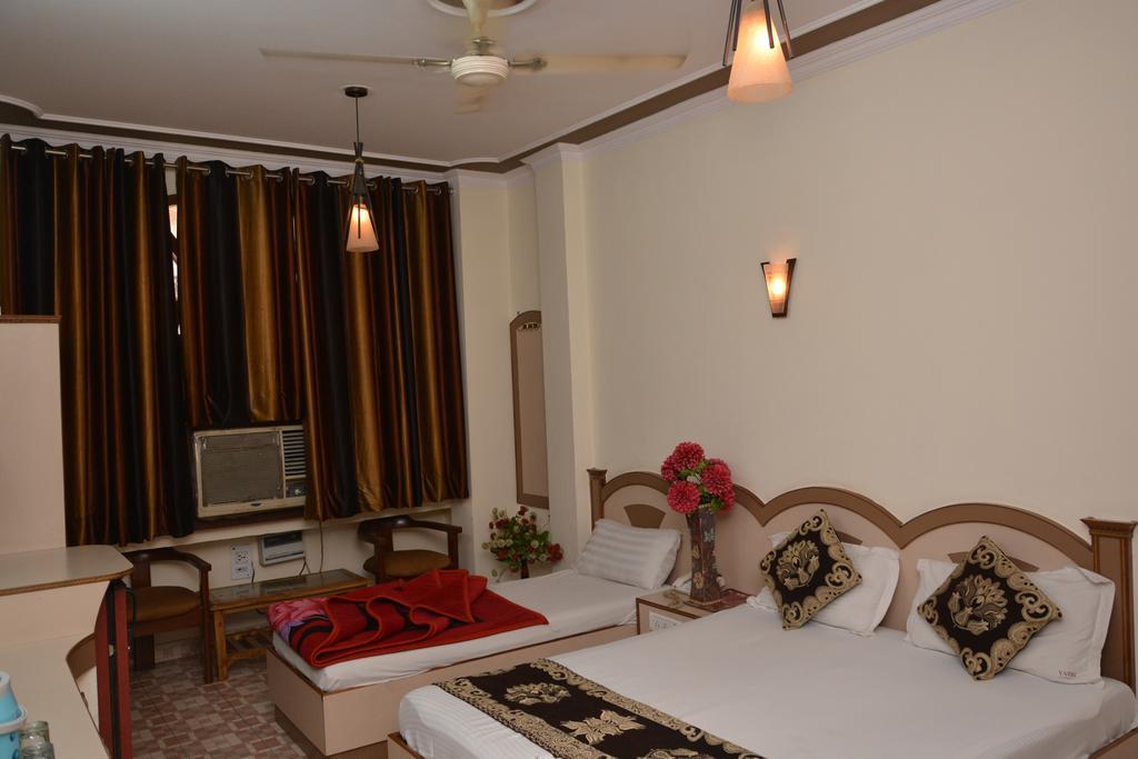 Hotel Yatri International Neu-Delhi Exterior foto